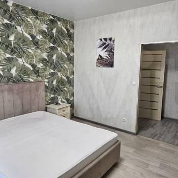 Сдается 1-комнатная квартира, 42 м²