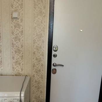 Продается 1-комнатная квартира, 12,2 м²