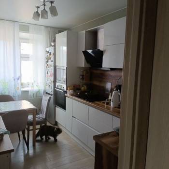 Продается 3-х комнатная квартира, 105,4 м²