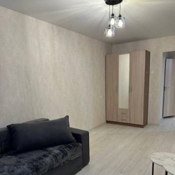 Сдается 1-комнатная квартира, 45,4 м²