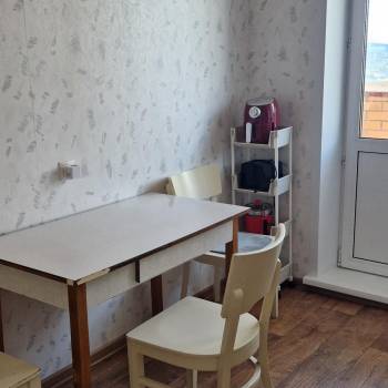 Сдается 1-комнатная квартира, 40 м²