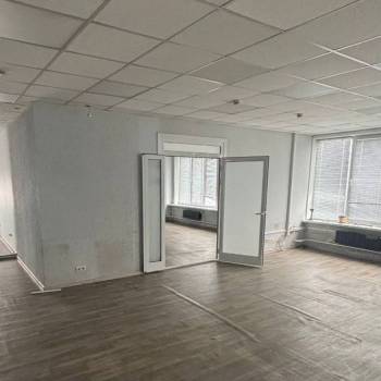 Продается Нежилое помещение, 200 м²