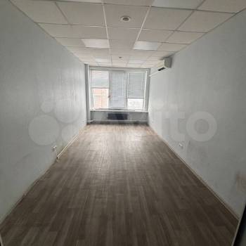 Продается Нежилое помещение, 200 м²