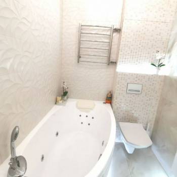Продается Многокомнатная квартира, 110 м²