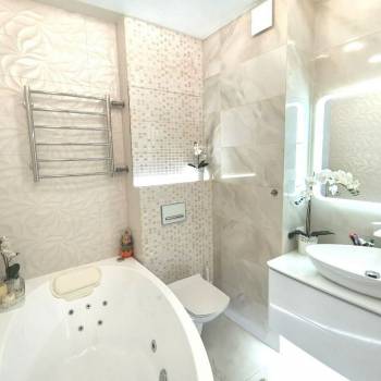 Продается Многокомнатная квартира, 110 м²