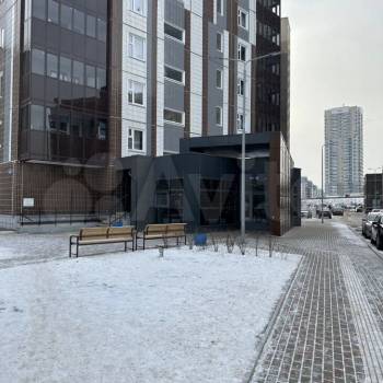 Продается 1-комнатная квартира, 35 м²