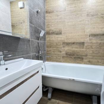 Сдается 2-х комнатная квартира, 58,3 м²