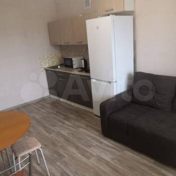 Продается 1-комнатная квартира, 48 м²