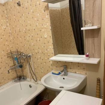 Продается 1-комнатная квартира, 51 м²