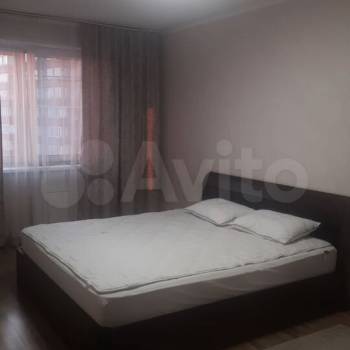 Сдается 2-х комнатная квартира, 66 м²