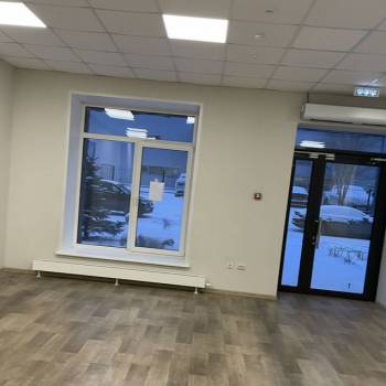 Сдается Нежилое помещение, 90 м²