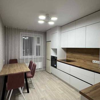 Сдается 2-х комнатная квартира, 60 м²