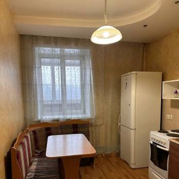 Продается 1-комнатная квартира, 43 м²