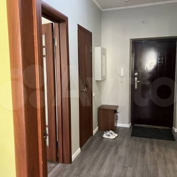 Сдается 1-комнатная квартира, 53,8 м²