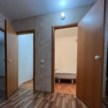 Продается 1-комнатная квартира, 51 м²