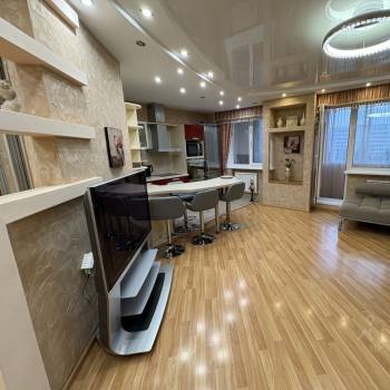 Продается Многокомнатная квартира, 97,9 м²