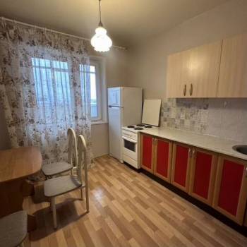 Продается 1-комнатная квартира, 37,7 м²