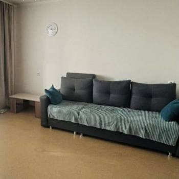 Продается 1-комнатная квартира, 45 м²
