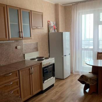 Сдается 1-комнатная квартира, 38 м²