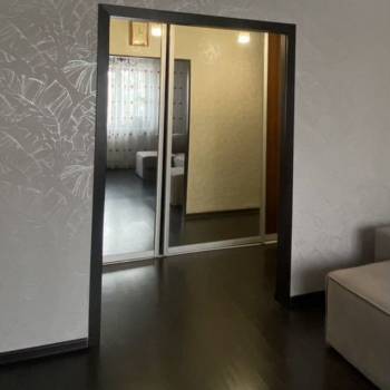 Продается Многокомнатная квартира, 75,7 м²