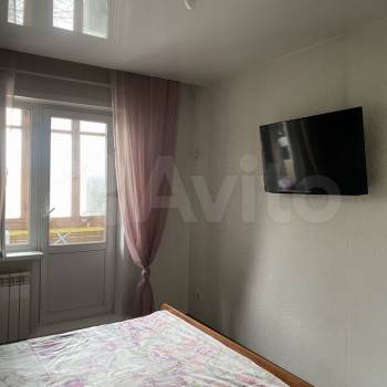 Продается Многокомнатная квартира, 75,7 м²