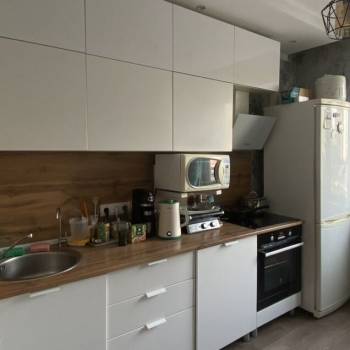 Продается Многокомнатная квартира, 75,7 м²