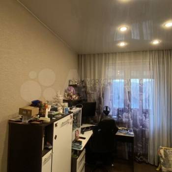 Продается Многокомнатная квартира, 75,7 м²