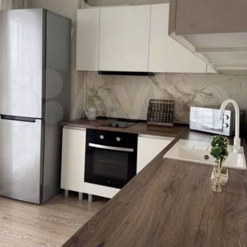 Сдается 1-комнатная квартира, 42 м²