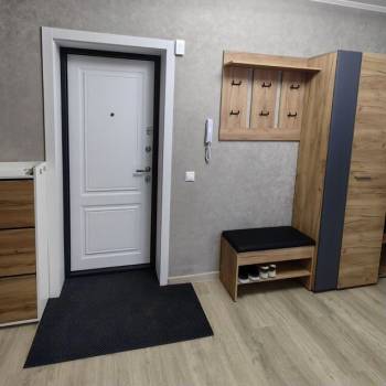 Сдается 2-х комнатная квартира, 75 м²