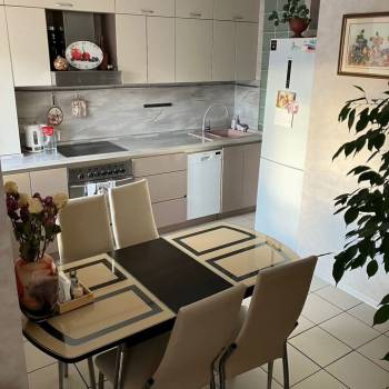 Продается 3-х комнатная квартира, 60,2 м²