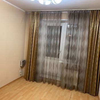 Продается Многокомнатная квартира, 82,9 м²