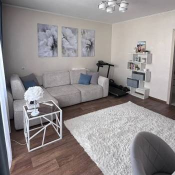 Продается 1-комнатная квартира, 40,2 м²