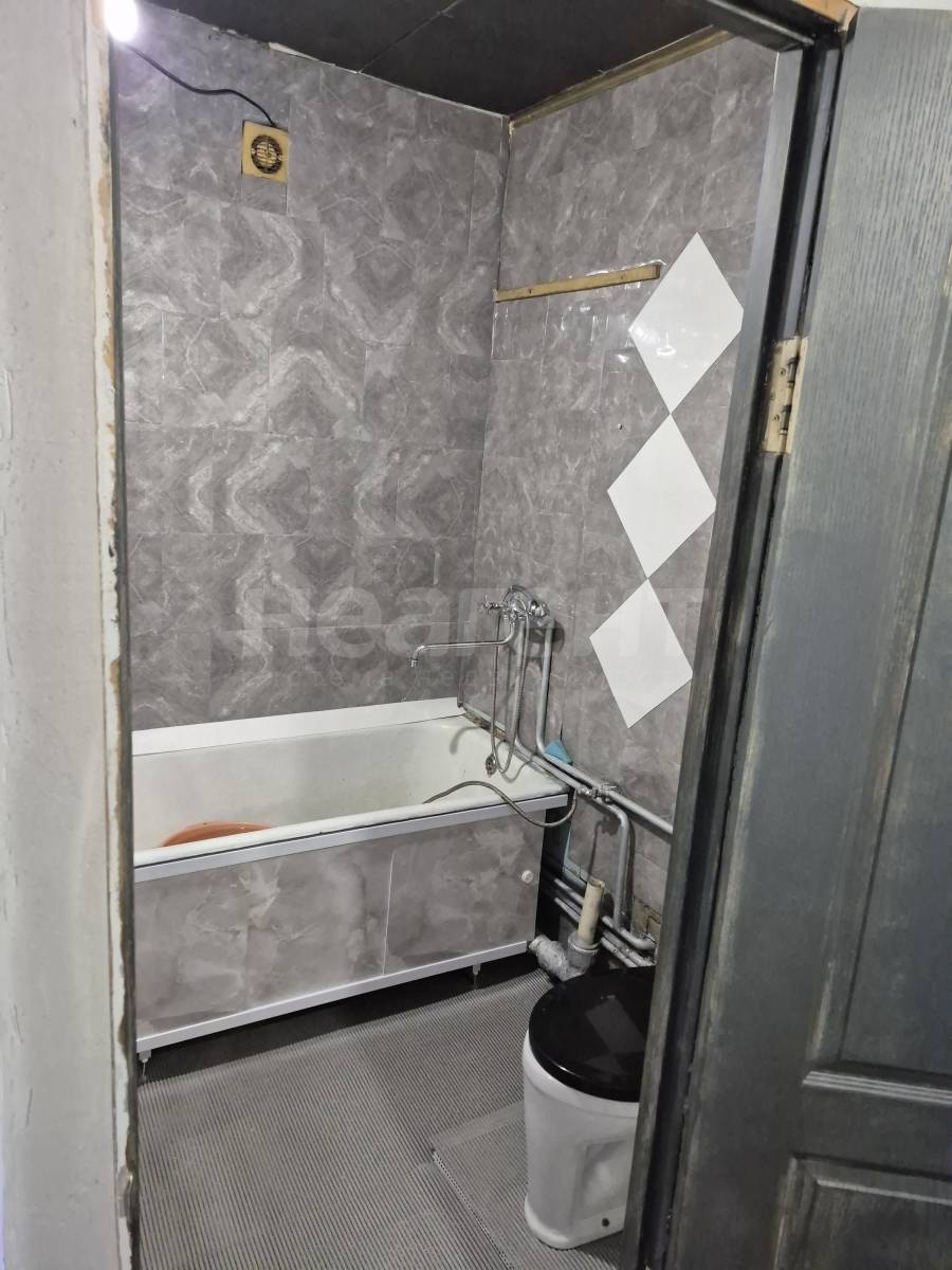 Продам 2-ком. квартиру, ул. Металлургов