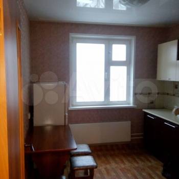 Продается 1-комнатная квартира, 42 м²