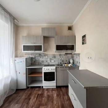 Сдается 1-комнатная квартира, 39 м²