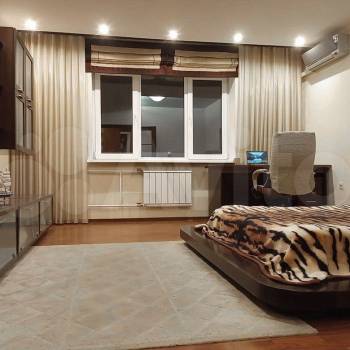 Продается 2-х комнатная квартира, 82,5 м²