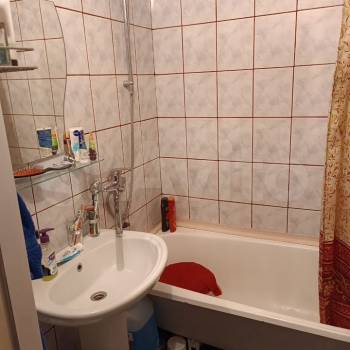 Продается Многокомнатная квартира, 82,2 м²
