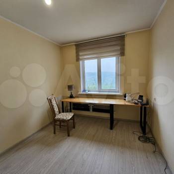 Продается Многокомнатная квартира, 83,7 м²