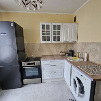 Продается Многокомнатная квартира, 83,7 м²