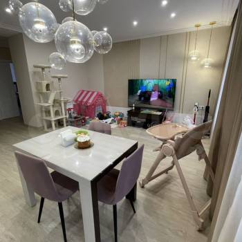 Продается Многокомнатная квартира, 93,1 м²