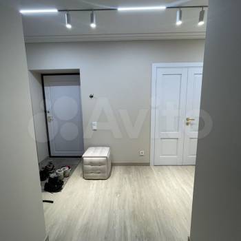 Продается Многокомнатная квартира, 93,1 м²