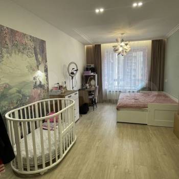 Продается Многокомнатная квартира, 93,1 м²