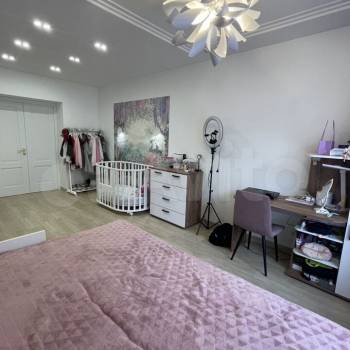 Продается Многокомнатная квартира, 93,1 м²