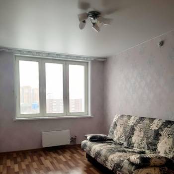 Сдается 1-комнатная квартира, 45 м²