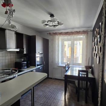 Продается 3-х комнатная квартира, 130,1 м²