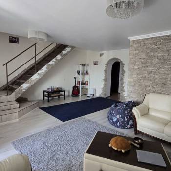 Продается 3-х комнатная квартира, 130,1 м²