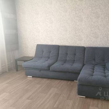 Сдается 1-комнатная квартира, 42 м²