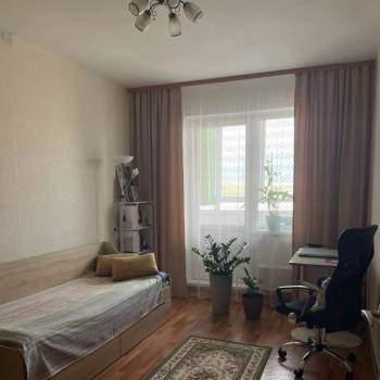 Продается 1-комнатная квартира, 35 м²