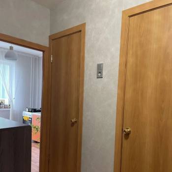 Продается 1-комнатная квартира, 35 м²