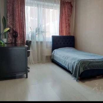 Продается 1-комнатная квартира, 97,37 м²